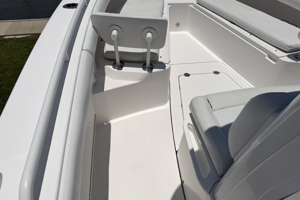 27ft Everglades Yacht For Sale