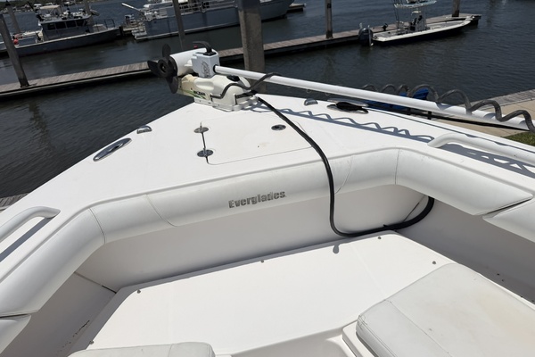 27ft Everglades Yacht For Sale