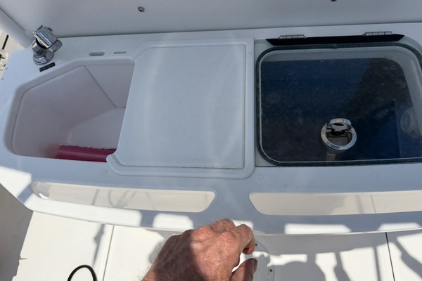 27ft Everglades Yacht For Sale