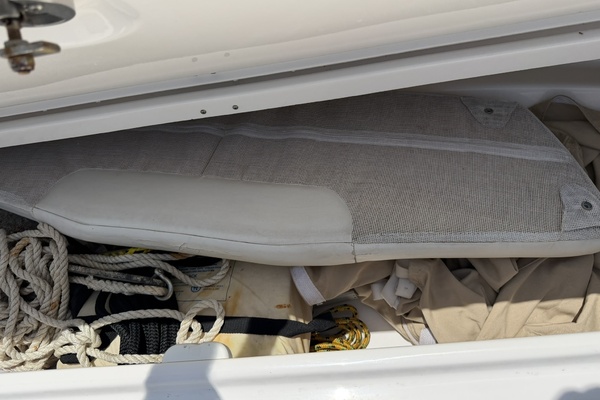 27ft Everglades Yacht For Sale