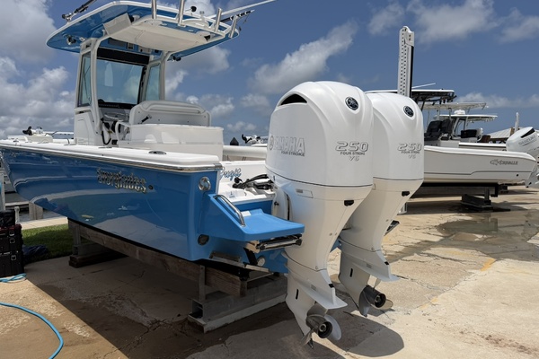 27ft Everglades Yacht For Sale