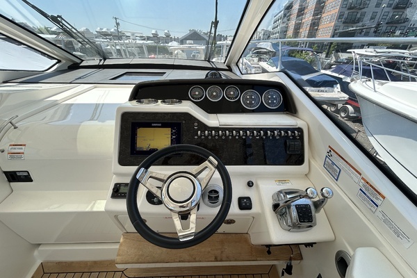 2019 Sea Ray 35