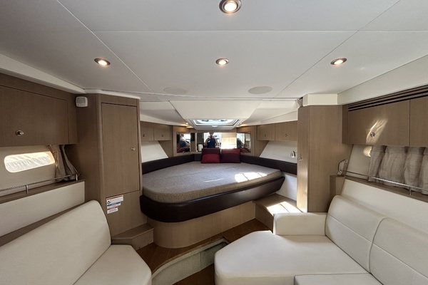 2019 Sea Ray 35