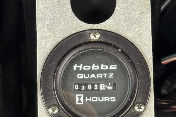 2001 Four Winns 29