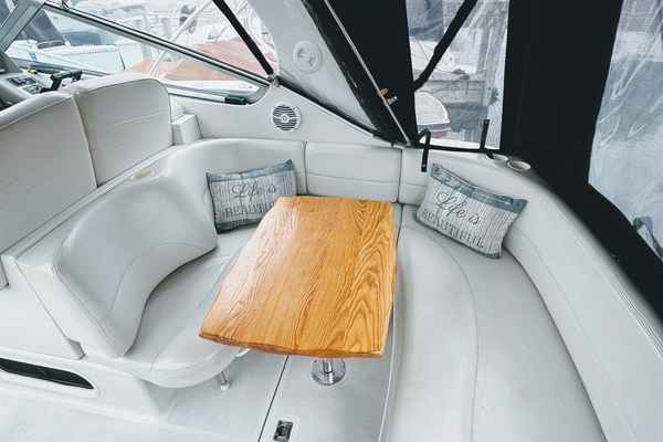 MIS ADVENTURE 29ft Four Winns Yacht For Sale