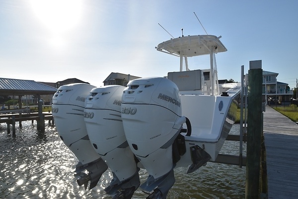 2018 Onslow Bay 33