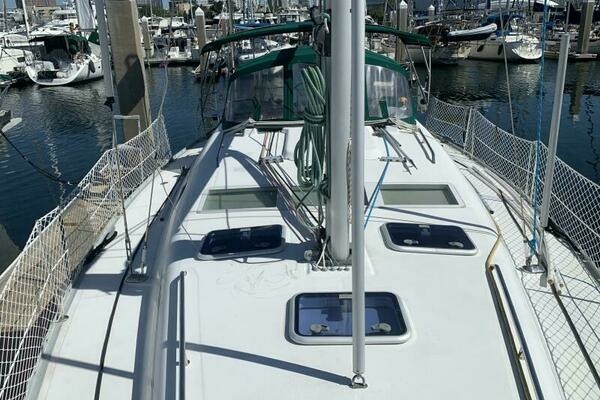 Photo of the 2004 Beneteau Oceanis 393 "La Vida"