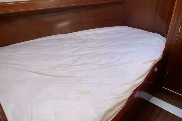 2004 Beneteau Oceanis 393