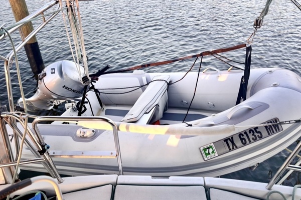 2004 Beneteau Oceanis 393