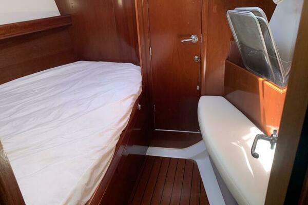 2004 Beneteau Oceanis 393
