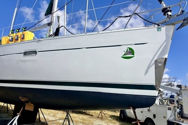 2004 Beneteau Oceanis 393