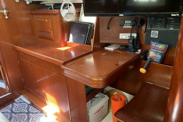 2004 Beneteau Oceanis 393