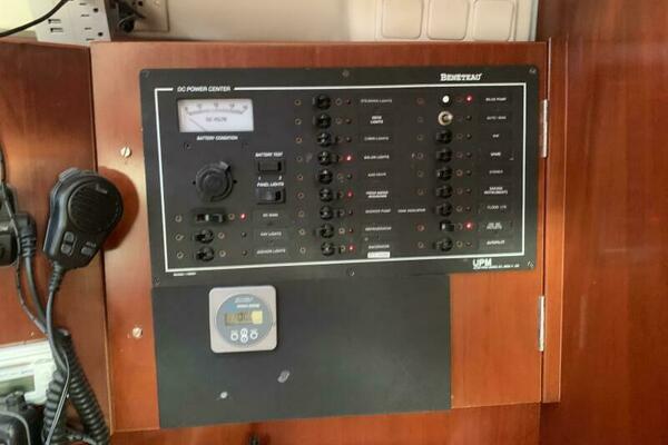 2004 Beneteau Oceanis 393
