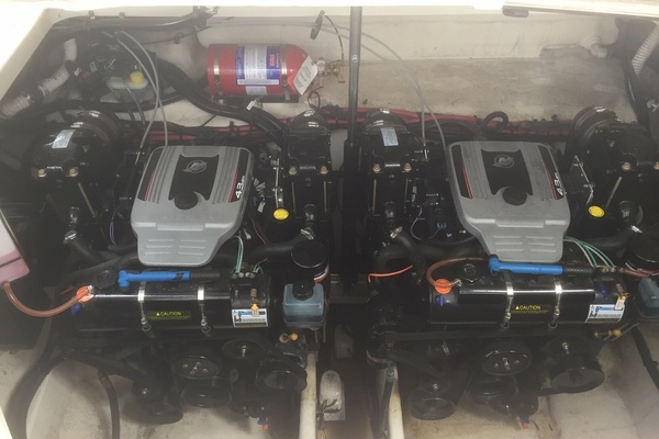 Sea Ray 310da Engines