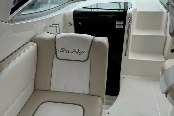 Photo of the 2012 Sea Ray 310DA "IT'S ABOUT TIME II"
