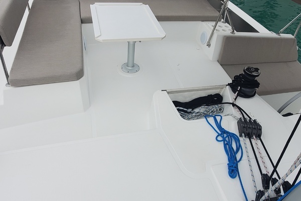 Bali 4.4 Yacht For Sale