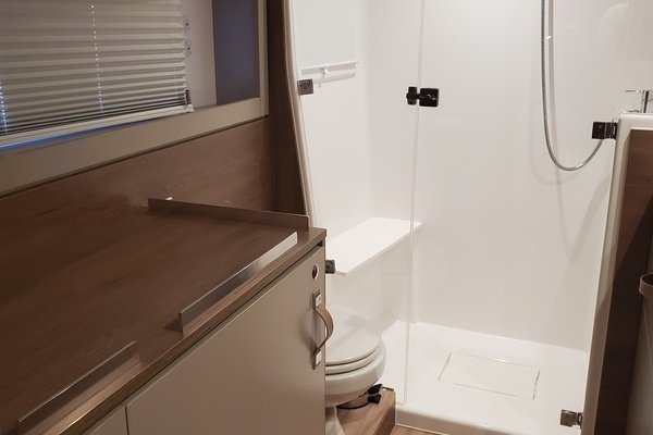 Bali 4.4 Yacht For Sale