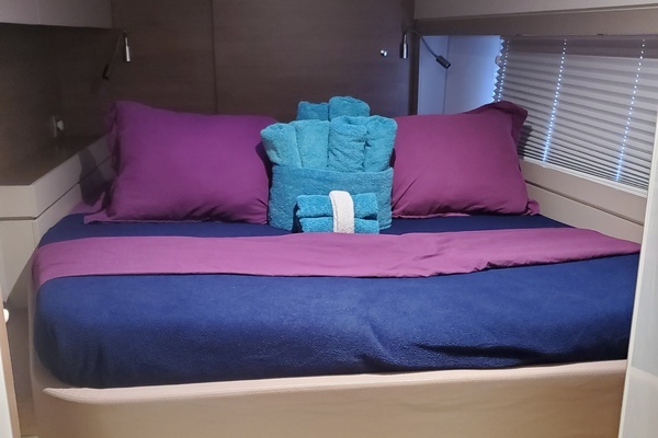 Bali 4.4 Yacht For Sale