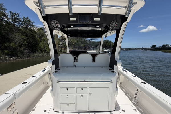 Edgewater 368 CC Yacht For Sale