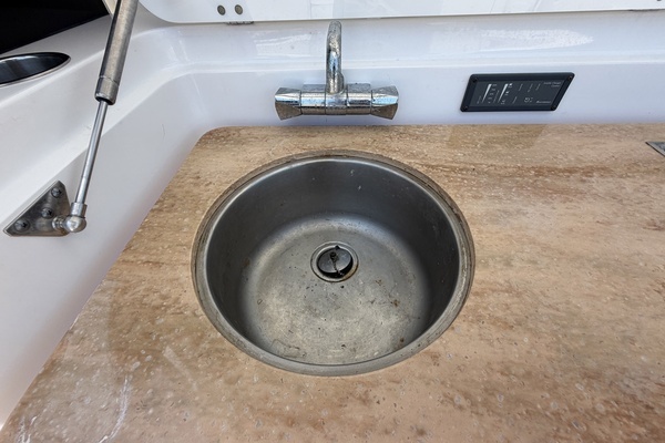 Edgewater 368 CC Yacht For Sale