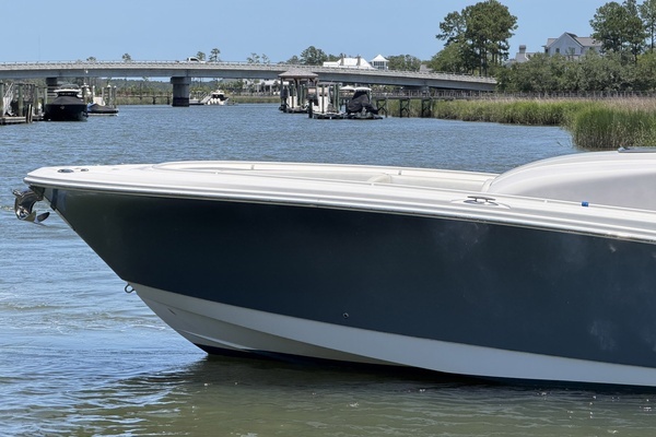 Edgewater 368 CC Yacht For Sale
