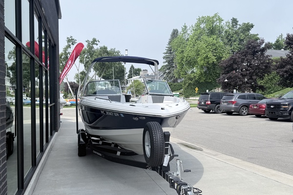 23ft Chaparral Yacht For Sale