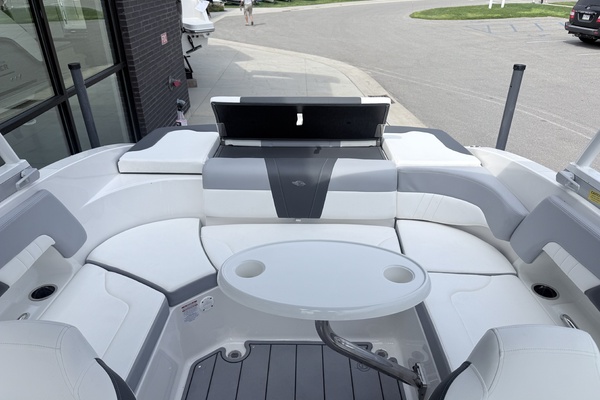 23ft Chaparral Yacht For Sale