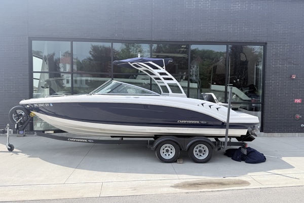 23ft Chaparral Yacht For Sale