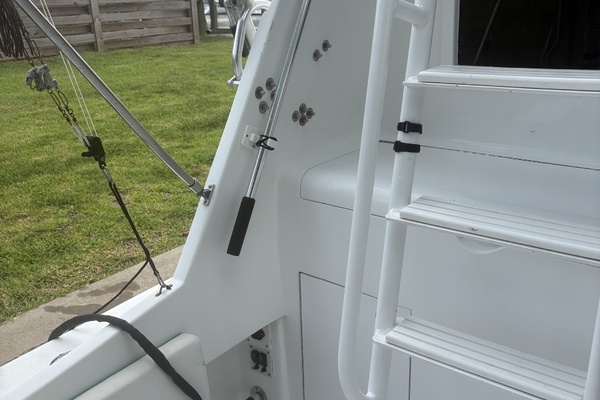 Reel Intel 42ft Hatteras Yacht For Sale