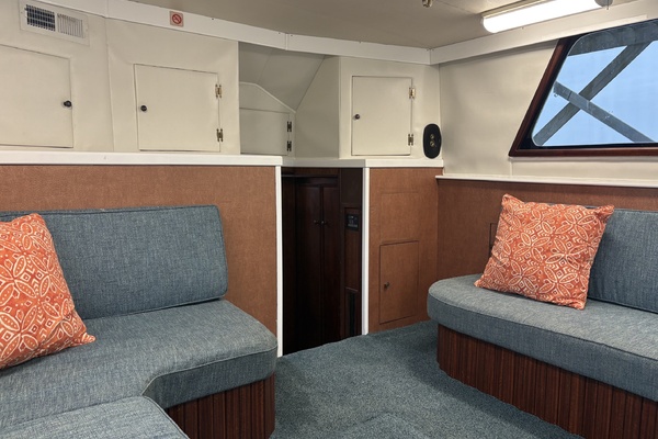 Reel Intel 42ft Hatteras Yacht For Sale