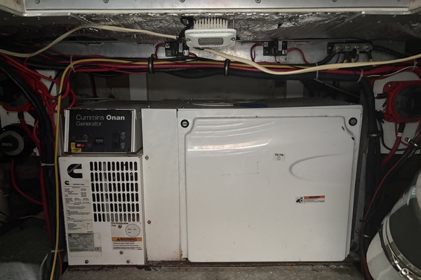 Reel Intel 42ft Hatteras Yacht For Sale