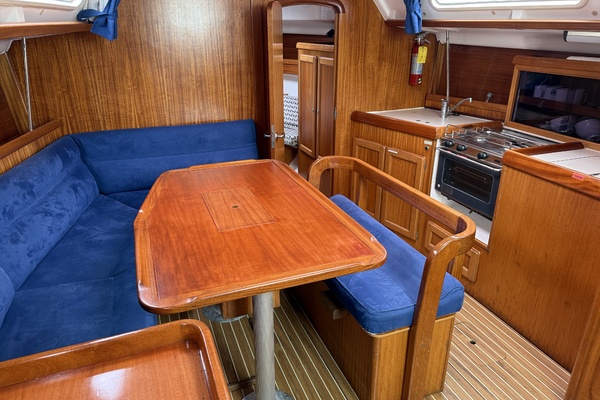 D Uphoria 36ft Dufour Yacht For Sale