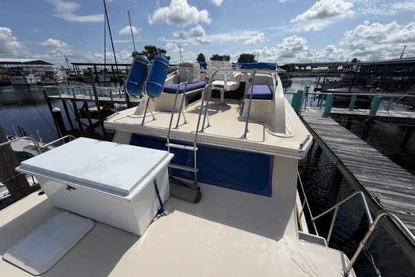 38ft Holiday Mansion Yacht For Sale