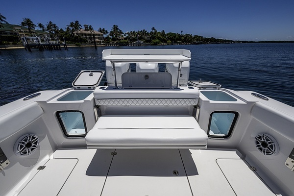 Sportsman 352 Open Yacht For Sale