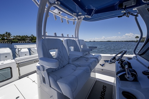 Sportsman 352 Open Yacht For Sale