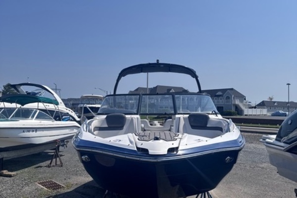 24ft Yamaha Boats Yacht For Sale