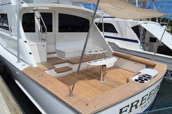 American Custom Yachts  Yacht For Sale