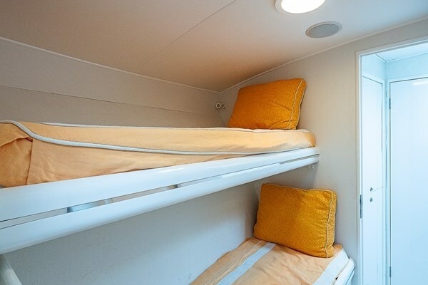 American Custom Yachts  Yacht For Sale