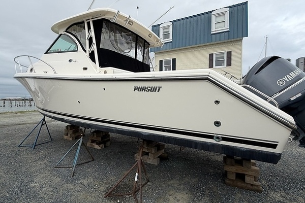 2009 Pursuit 35