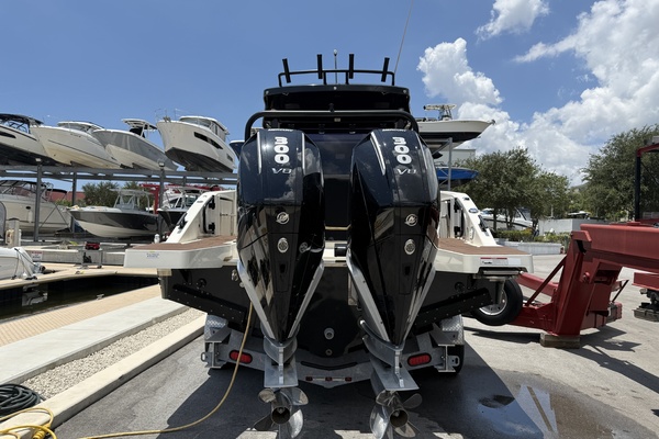 33ft Navan Yacht For Sale
