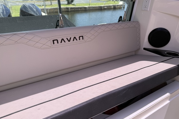 33ft Navan Yacht For Sale