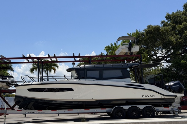 33ft Navan Yacht For Sale
