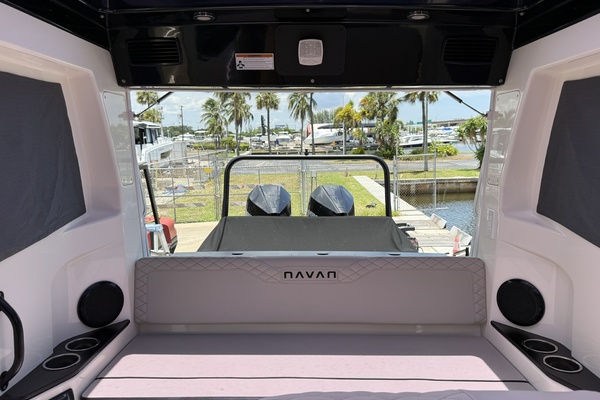 33ft Navan Yacht For Sale
