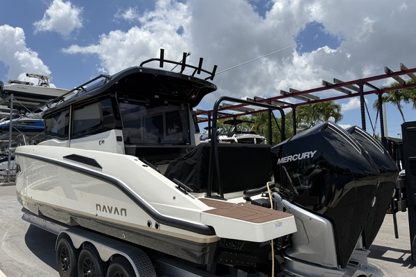 33ft Navan Yacht For Sale