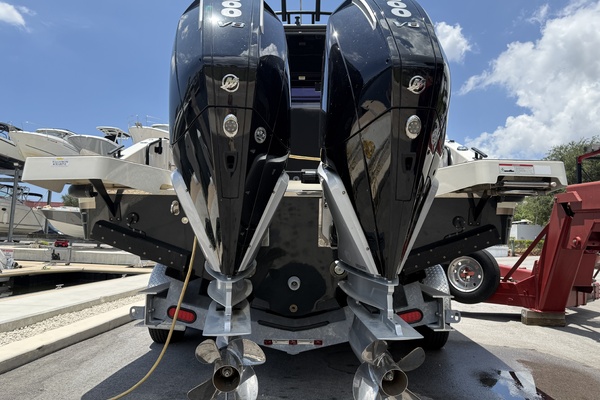 33ft Navan Yacht For Sale