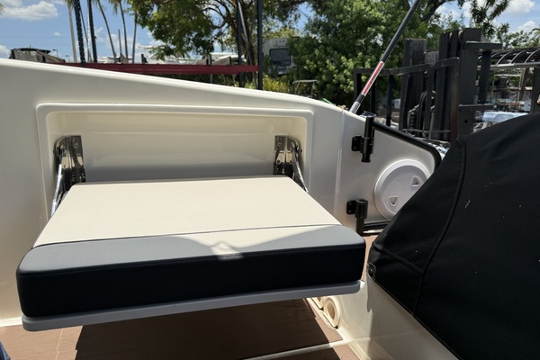 33ft Navan Yacht For Sale