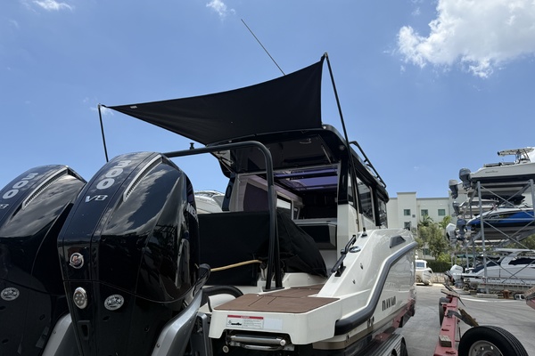 33ft Navan Yacht For Sale