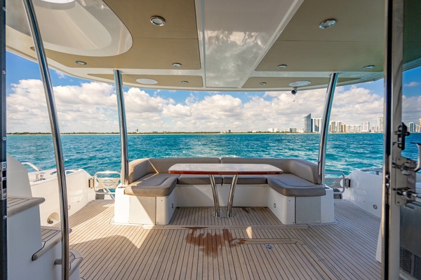 HILLROSE 28 74ft Sunseeker Yacht For Sale