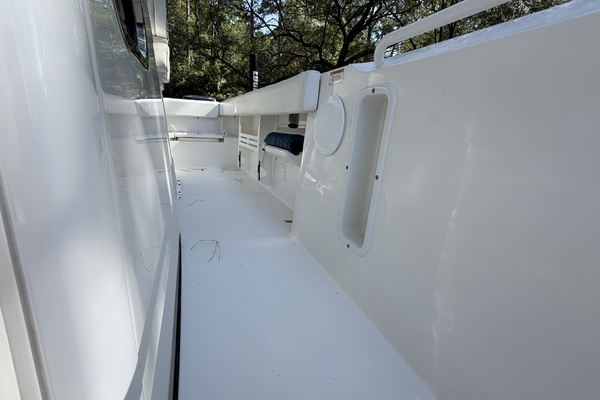 23ft Edgewater Yacht For Sale