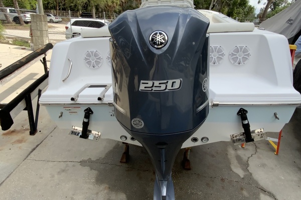 23ft Sportsman Yacht For Sale